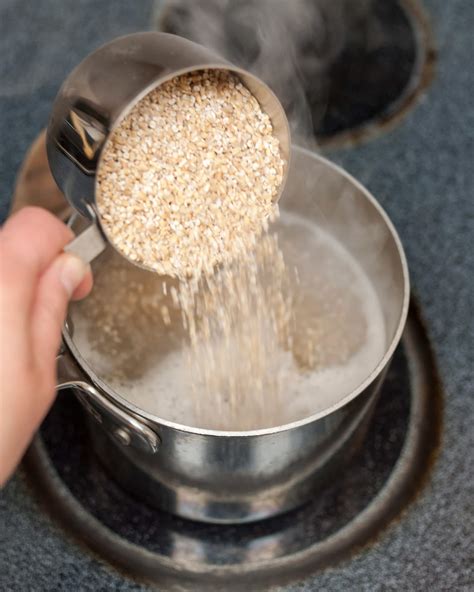 How long do steel cut oats need to be cooked?